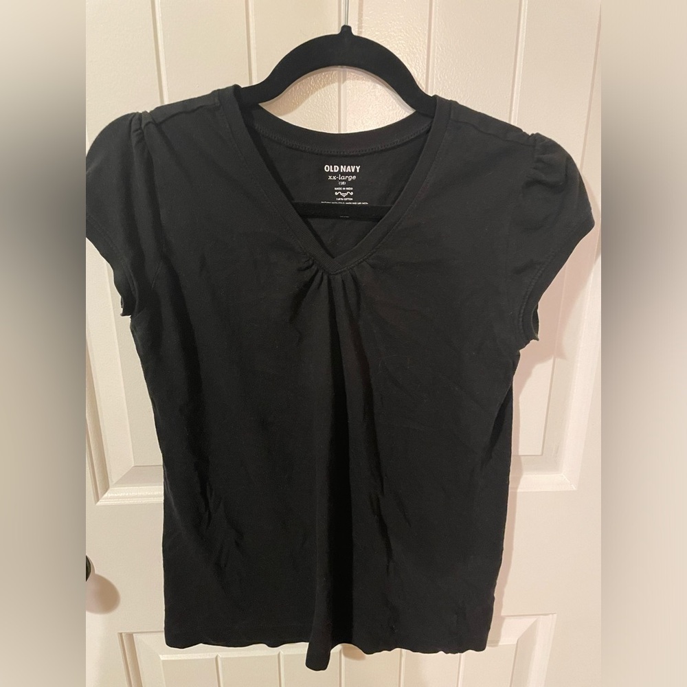 Old Navy Girl’s V Neck Tee
